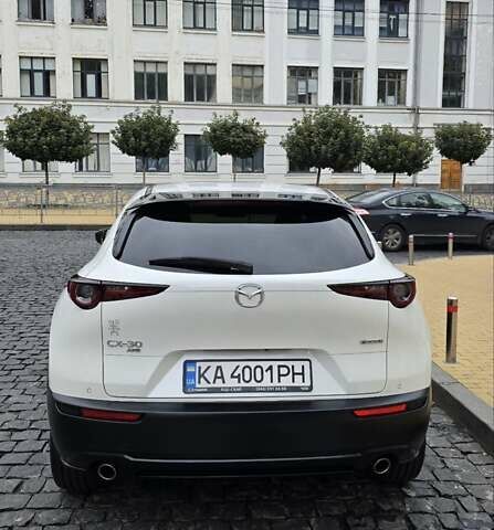 Белый Мазда CX-30, объемом двигателя 2 л и пробегом 55 тыс. км за 26500 $, фото 17 на Automoto.ua