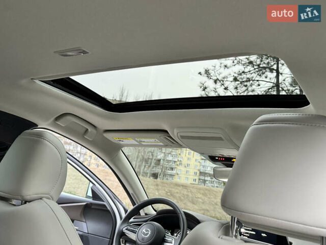 Белый Мазда CX-30, объемом двигателя 2.5 л и пробегом 49 тыс. км за 19900 $, фото 39 на Automoto.ua