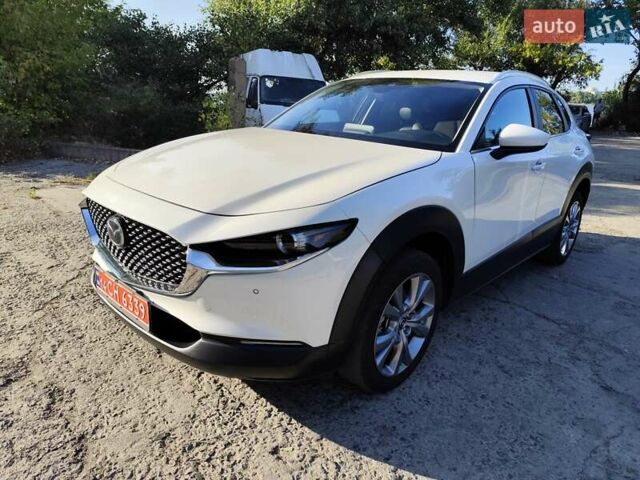 Белый Мазда CX-30, объемом двигателя 2.5 л и пробегом 106 тыс. км за 18800 $, фото 8 на Automoto.ua