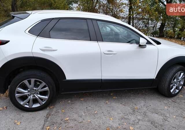 Белый Мазда CX-30, объемом двигателя 2.5 л и пробегом 106 тыс. км за 17400 $, фото 17 на Automoto.ua