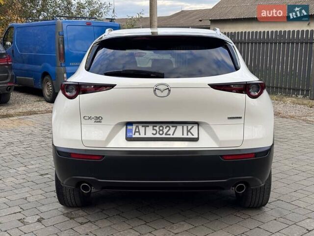 Белый Мазда CX-30, объемом двигателя 2.5 л и пробегом 50 тыс. км за 19400 $, фото 7 на Automoto.ua