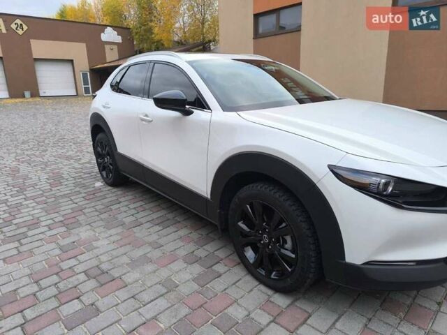 Белый Мазда CX-30, объемом двигателя 2.49 л и пробегом 29 тыс. км за 21400 $, фото 4 на Automoto.ua