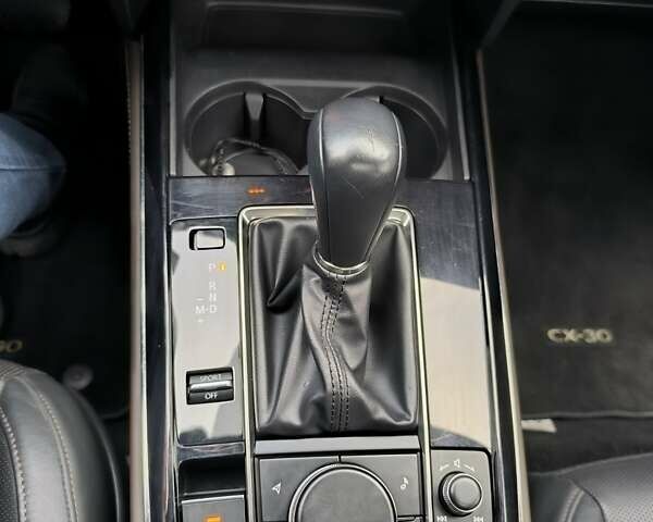 Белый Мазда CX-30, объемом двигателя 2.49 л и пробегом 29 тыс. км за 21400 $, фото 38 на Automoto.ua