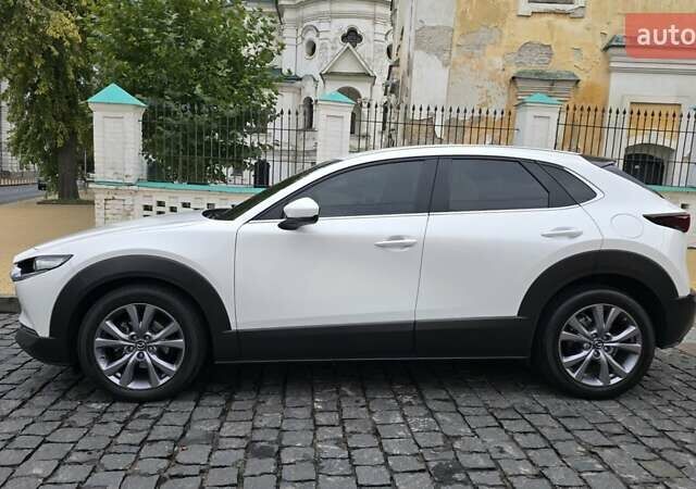 Белый Мазда CX-30, объемом двигателя 2 л и пробегом 55 тыс. км за 26500 $, фото 13 на Automoto.ua