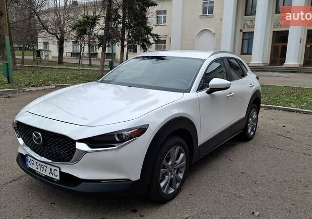 Белый Мазда CX-30, объемом двигателя 2.49 л и пробегом 48 тыс. км за 18800 $, фото 3 на Automoto.ua