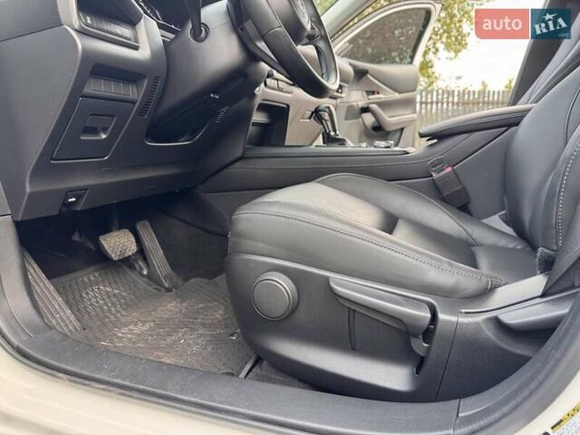 Белый Мазда CX-30, объемом двигателя 2.5 л и пробегом 50 тыс. км за 19400 $, фото 11 на Automoto.ua