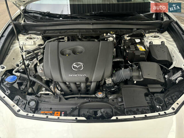 Білий Мазда CX-30, об'ємом двигуна 2 л та пробігом 35 тис. км за 27500 $, фото 8 на Automoto.ua