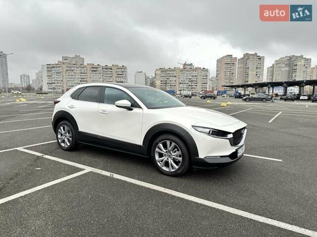 Белый Мазда CX-30, объемом двигателя 2 л и пробегом 32 тыс. км за 28000 $, фото 1 на Automoto.ua