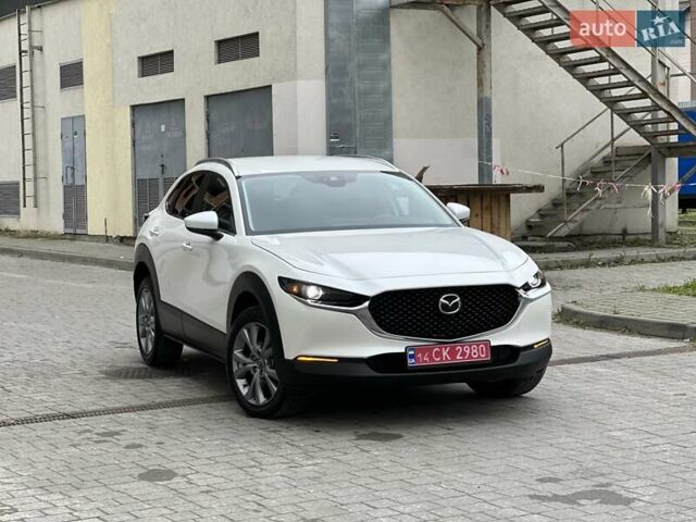Белый Мазда CX-30, объемом двигателя 2.5 л и пробегом 33 тыс. км за 20900 $, фото 1 на Automoto.ua