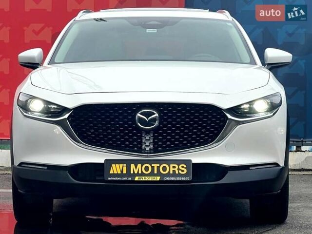 Белый Мазда CX-30, объемом двигателя 2.49 л и пробегом 19 тыс. км за 24500 $, фото 4 на Automoto.ua