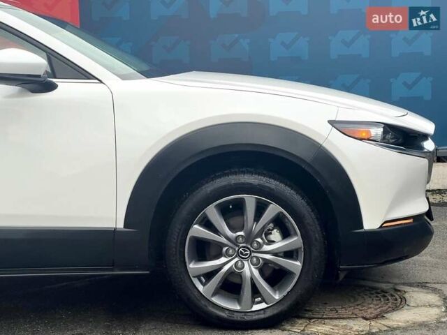 Белый Мазда CX-30, объемом двигателя 2.49 л и пробегом 19 тыс. км за 24500 $, фото 14 на Automoto.ua