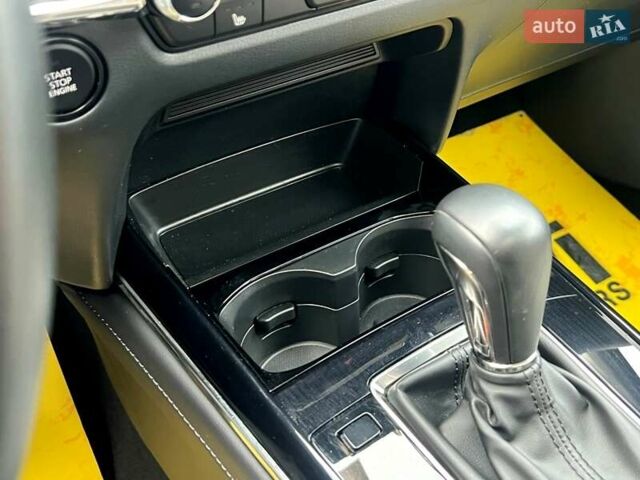 Белый Мазда CX-30, объемом двигателя 2.49 л и пробегом 19 тыс. км за 24500 $, фото 45 на Automoto.ua