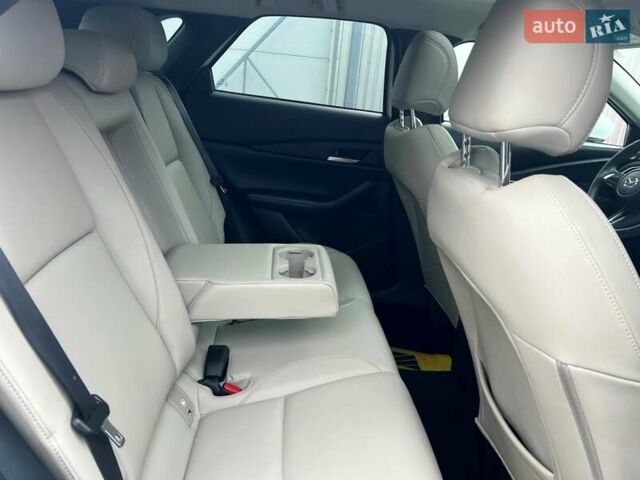 Белый Мазда CX-30, объемом двигателя 2.49 л и пробегом 19 тыс. км за 24500 $, фото 62 на Automoto.ua