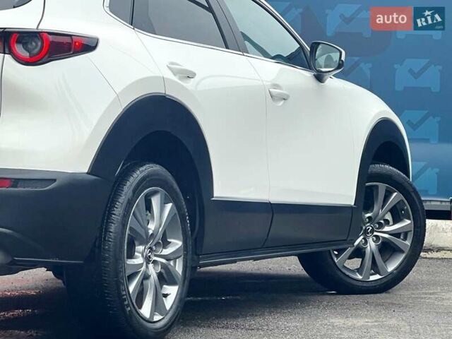 Белый Мазда CX-30, объемом двигателя 2.49 л и пробегом 19 тыс. км за 24500 $, фото 16 на Automoto.ua