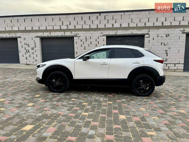 Белый Мазда CX-30, объемом двигателя 2.5 л и пробегом 4 тыс. км за 24999 $, фото 2 на Automoto.ua