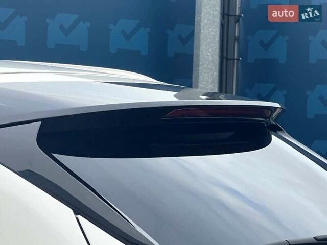 Белый Мазда CX-30, объемом двигателя 2.49 л и пробегом 19 тыс. км за 24500 $, фото 24 на Automoto.ua