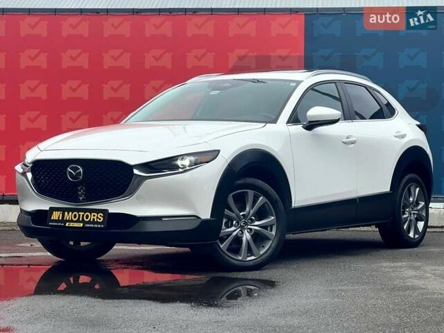 Белый Мазда CX-30, объемом двигателя 2.49 л и пробегом 19 тыс. км за 24500 $, фото 1 на Automoto.ua