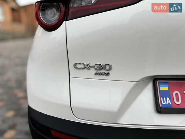 Белый Мазда CX-30, объемом двигателя 2.5 л и пробегом 4 тыс. км за 24999 $, фото 6 на Automoto.ua
