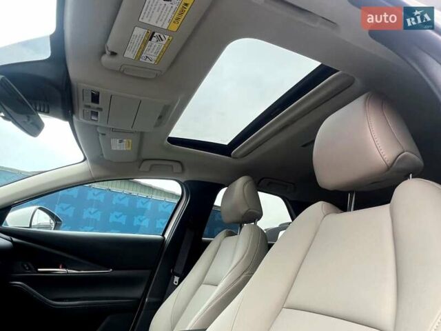Белый Мазда CX-30, объемом двигателя 2.49 л и пробегом 19 тыс. км за 24500 $, фото 35 на Automoto.ua