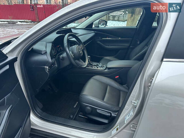 Бежевый Мазда CX-30, объемом двигателя 2.5 л и пробегом 94 тыс. км за 22999 $, фото 6 на Automoto.ua