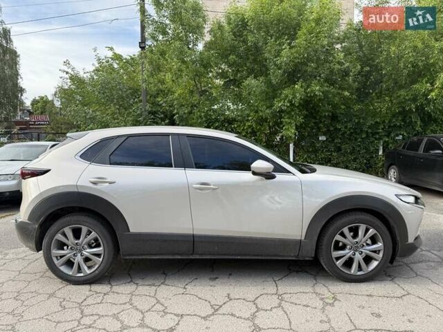 Бежевый Мазда CX-30, объемом двигателя 2 л и пробегом 4 тыс. км за 26999 $, фото 4 на Automoto.ua