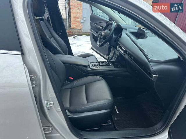 Бежевый Мазда CX-30, объемом двигателя 2.5 л и пробегом 94 тыс. км за 22999 $, фото 9 на Automoto.ua