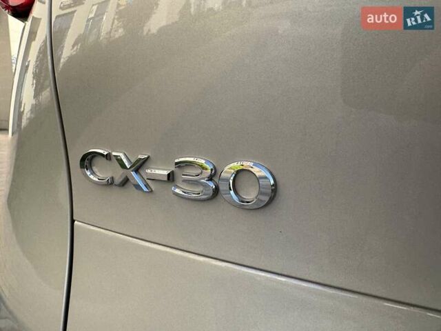 Бежевый Мазда CX-30, объемом двигателя 2 л и пробегом 46 тыс. км за 25500 $, фото 47 на Automoto.ua
