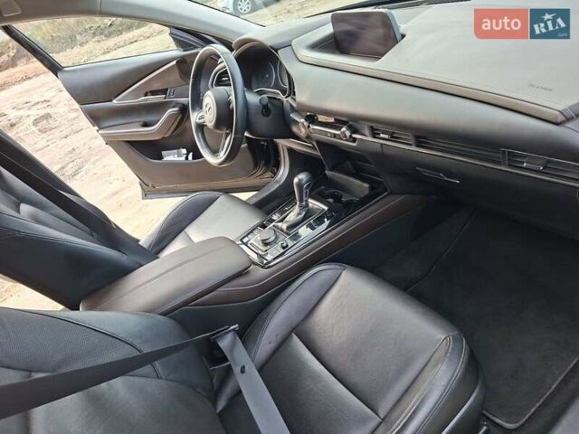 Черный Мазда CX-30, объемом двигателя 2 л и пробегом 56 тыс. км за 19500 $, фото 8 на Automoto.ua
