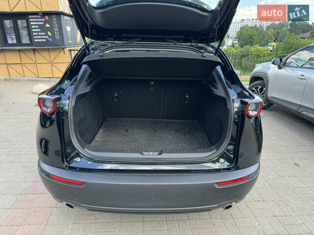 Черный Мазда CX-30, объемом двигателя 2.49 л и пробегом 30 тыс. км за 20500 $, фото 8 на Automoto.ua