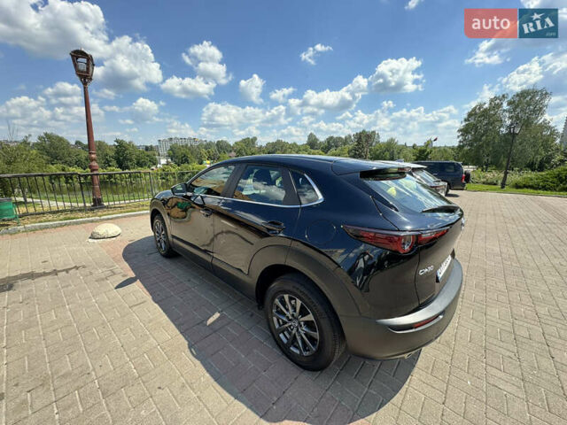 Черный Мазда CX-30, объемом двигателя 2.49 л и пробегом 30 тыс. км за 20500 $, фото 5 на Automoto.ua