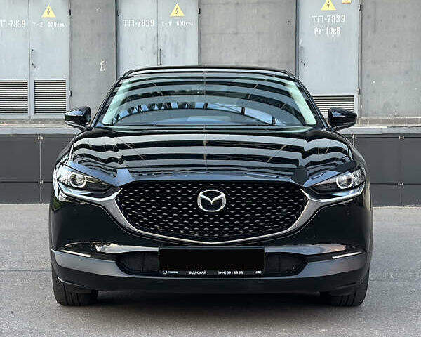 Черный Мазда CX-30, объемом двигателя 2 л и пробегом 29 тыс. км за 25499 $, фото 1 на Automoto.ua