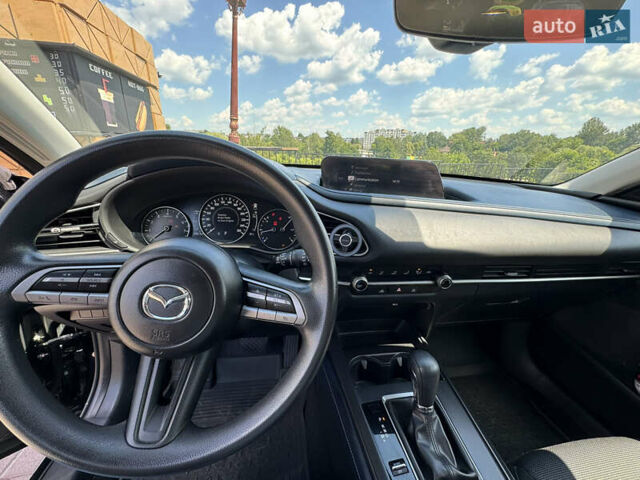 Черный Мазда CX-30, объемом двигателя 2.49 л и пробегом 30 тыс. км за 20500 $, фото 7 на Automoto.ua