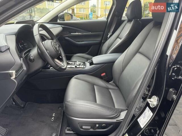 Черный Мазда CX-30, объемом двигателя 2.5 л и пробегом 47 тыс. км за 19900 $, фото 18 на Automoto.ua