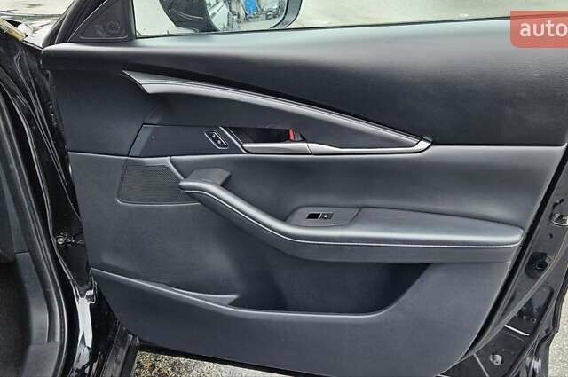 Чорний Мазда CX-30, об'ємом двигуна 2.5 л та пробігом 83 тис. км за 21000 $, фото 20 на Automoto.ua
