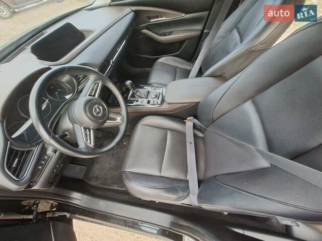 Черный Мазда CX-30, объемом двигателя 2 л и пробегом 56 тыс. км за 19500 $, фото 9 на Automoto.ua