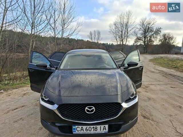 Черный Мазда CX-30, объемом двигателя 2 л и пробегом 56 тыс. км за 19500 $, фото 5 на Automoto.ua
