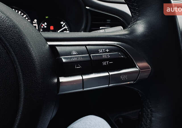 Чорний Мазда CX-30, об'ємом двигуна 2.5 л та пробігом 115 тис. км за 19300 $, фото 15 на Automoto.ua