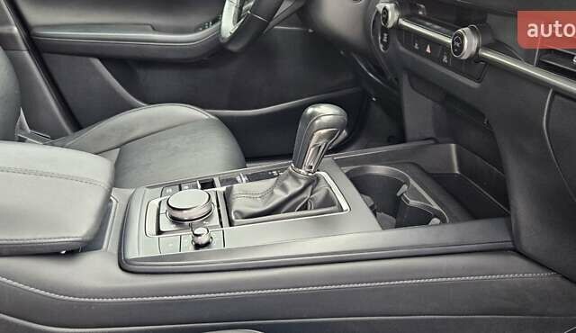 Чорний Мазда CX-30, об'ємом двигуна 2.5 л та пробігом 83 тис. км за 21000 $, фото 18 на Automoto.ua