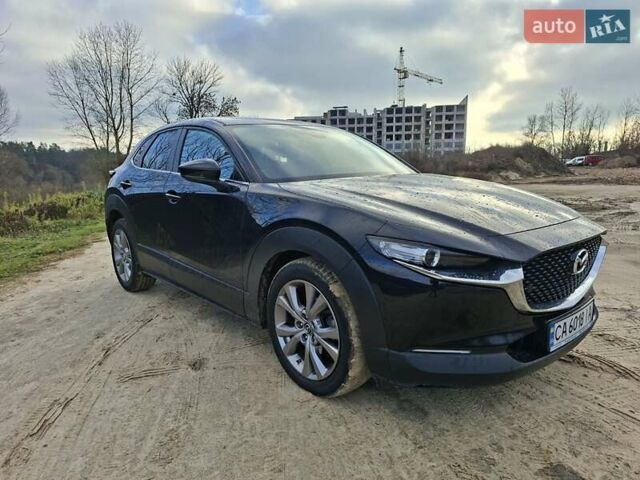 Черный Мазда CX-30, объемом двигателя 2 л и пробегом 56 тыс. км за 19500 $, фото 2 на Automoto.ua