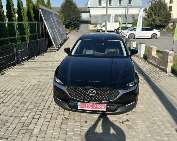 Черный Мазда CX-30, объемом двигателя 0 л и пробегом 80 тыс. км за 19999 $, фото 2 на Automoto.ua