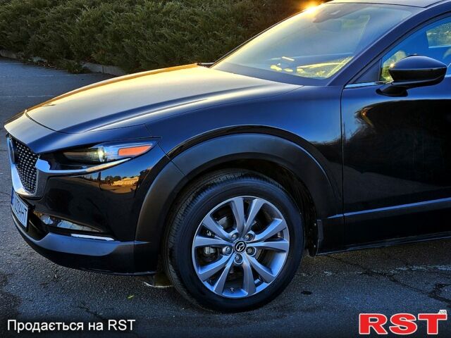 Черный Мазда CX-30, объемом двигателя 2.5 л и пробегом 37 тыс. км за 18888 $, фото 1 на Automoto.ua