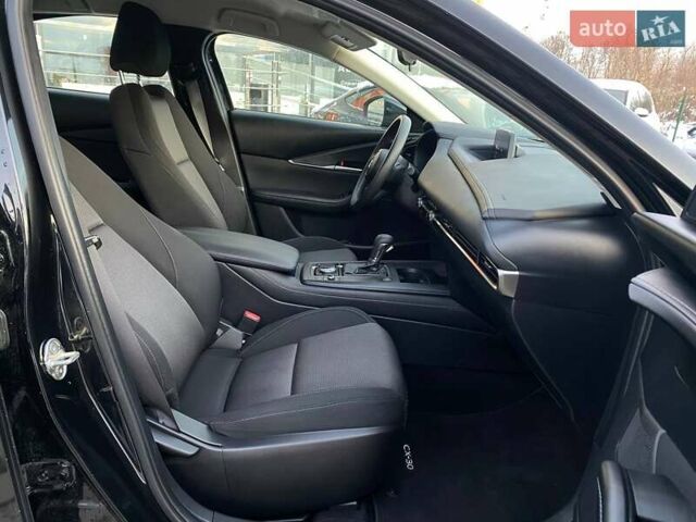 Чорний Мазда CX-30, об'ємом двигуна 2.5 л та пробігом 78 тис. км за 16800 $, фото 24 на Automoto.ua