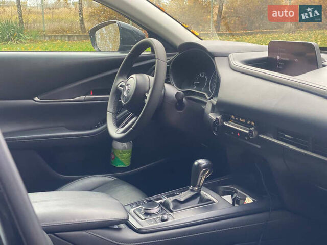 Черный Мазда CX-30, объемом двигателя 2.5 л и пробегом 100 тыс. км за 17500 $, фото 2 на Automoto.ua