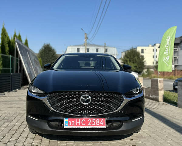 Черный Мазда CX-30, объемом двигателя 0 л и пробегом 80 тыс. км за 19999 $, фото 1 на Automoto.ua