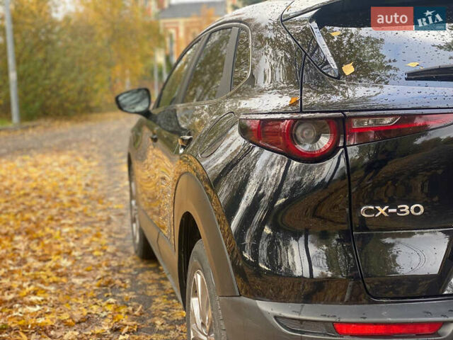 Черный Мазда CX-30, объемом двигателя 2.5 л и пробегом 100 тыс. км за 17500 $, фото 7 на Automoto.ua
