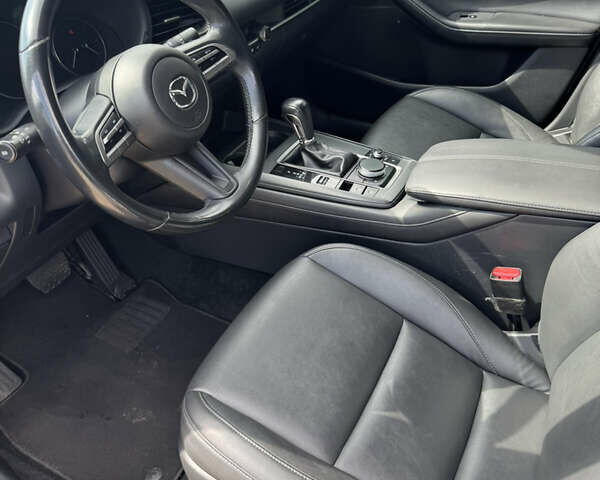 Черный Мазда CX-30, объемом двигателя 2.49 л и пробегом 105 тыс. км за 19999 $, фото 25 на Automoto.ua