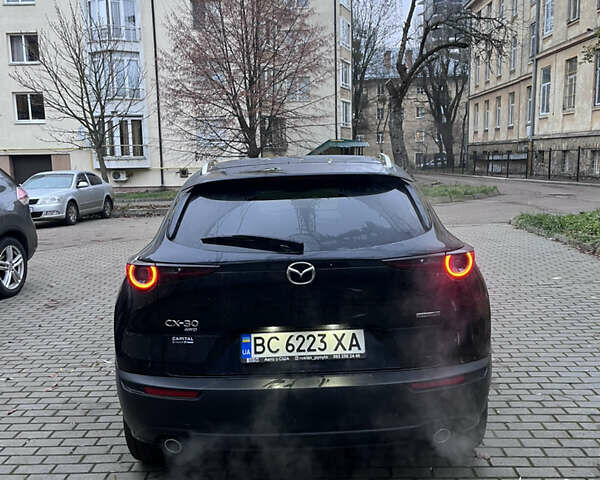 Черный Мазда CX-30, объемом двигателя 2.5 л и пробегом 48 тыс. км за 20800 $, фото 2 на Automoto.ua