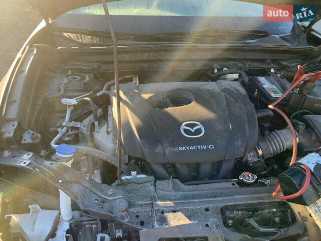 Чорний Мазда CX-30, об'ємом двигуна 0 л та пробігом 69 тис. км за 16700 $, фото 3 на Automoto.ua