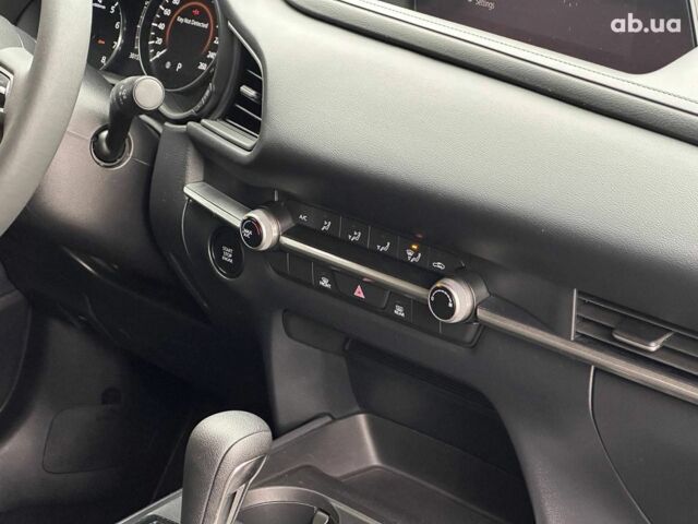 Чорний Мазда CX-30, об'ємом двигуна 2.5 л та пробігом 30 тис. км за 21290 $, фото 27 на Automoto.ua