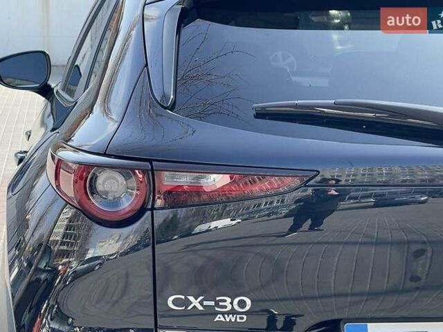 Чорний Мазда CX-30, об'ємом двигуна 2.49 л та пробігом 11 тис. км за 24400 $, фото 4 на Automoto.ua